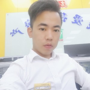 董志伟
